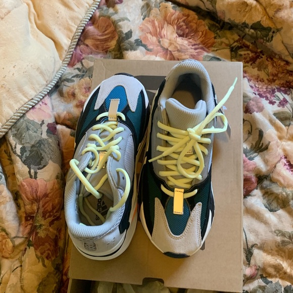 Yeezy Shoes | Yeezy Wave Runners Size 6 | Poshmark